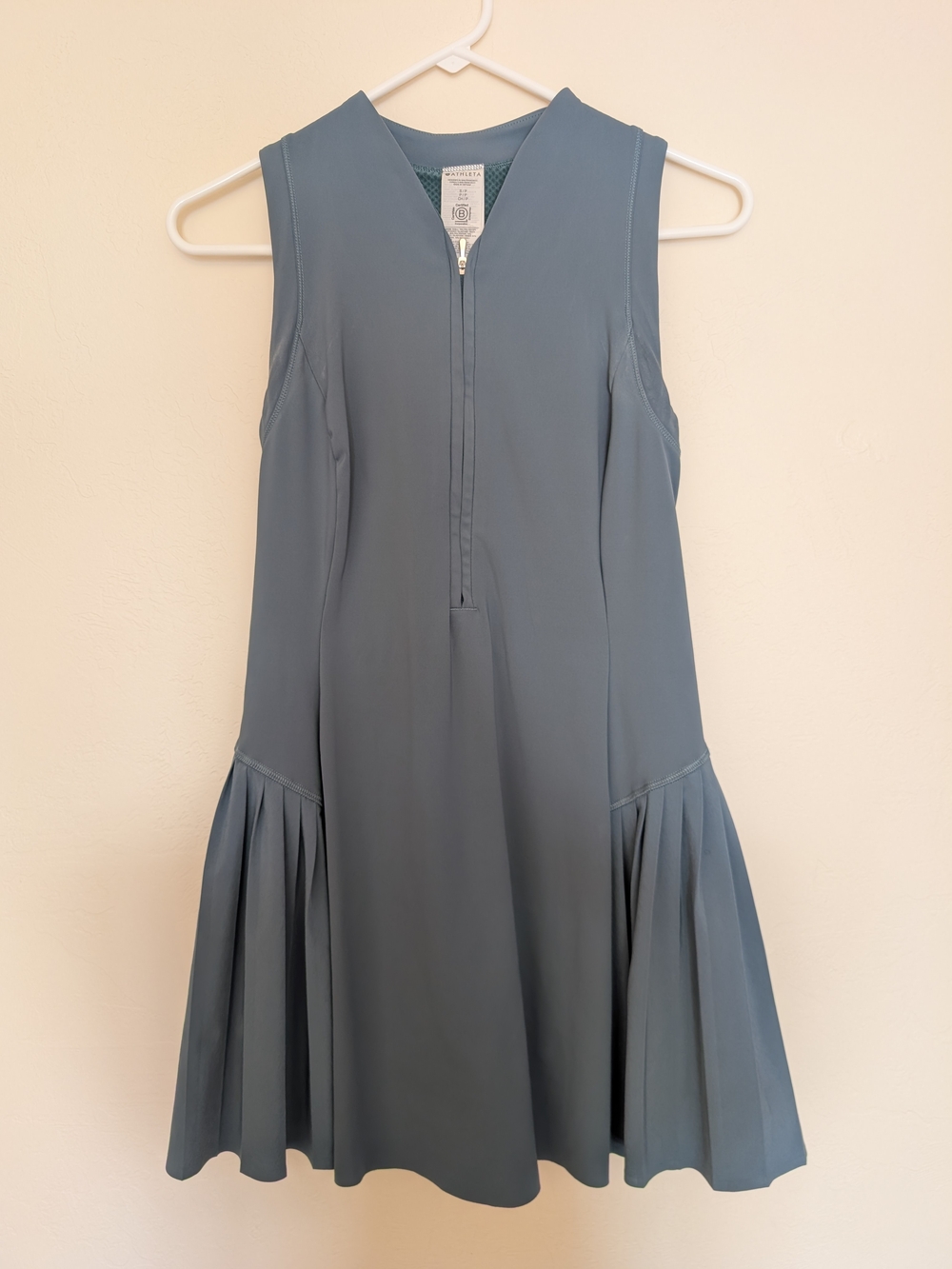 Athleta Tennis Sleeveless Dress in Slate Blue/Sage Green